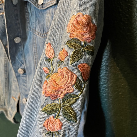 Jean jacket - Picture 5 of 5